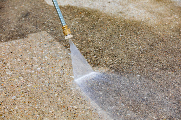 Best Gutter Cleaning  in West Allis, WI